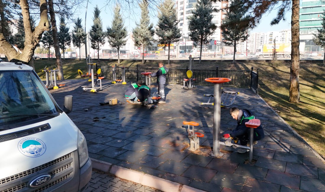 Kayseri Büyükşehir Belediyesi, kent genelindeki park ve yeşil alanlarda bakım,
