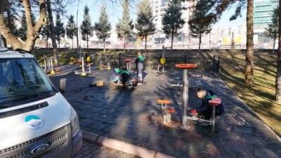 Kayseri Büyükşehir Belediyesi, kent genelindeki park ve yeşil alanlarda bakım,