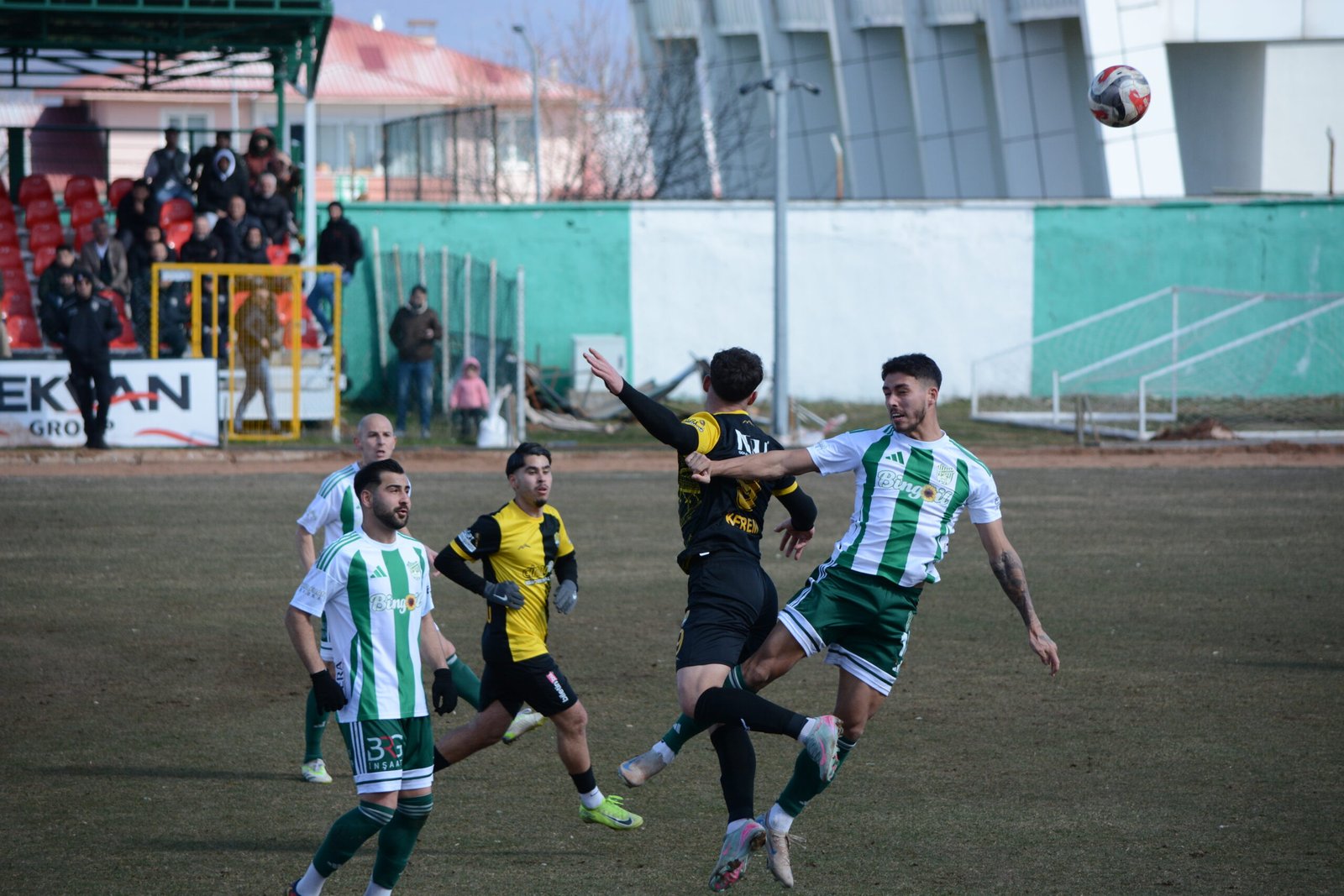 Aziz ÖNAL / BİNGÖL, (DHA)- HAKEMLER: Emre Can Furuncu, Kenan