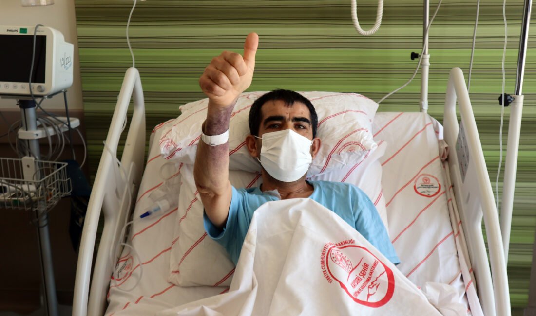2 çocuk babası Emin, kadavradan alınan böbrekle hayata tutundu Remzi Batuhan ÜNAL/KAYSERİ, (DHA)-NİĞDE'de yaklaşık 1 yıl önce böbrek yetmezliği