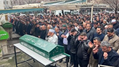 Ahmet KORKMAZER/NEVŞEHİR, (DHA)- NEVŞEHİR’in Acıgöl ilçesi yakınlarında sağanak nedeniyle kayganlaşan