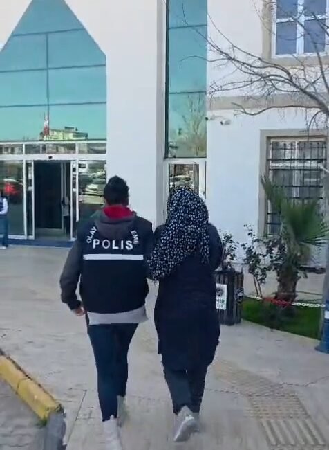 45 yıl ile aranan firari hükümlü yakalandı Mehmet KOCACIK/ KIRIKHAN(Hatay), (DHA)- HATAY'ın Kırıkhan ilçesinde çeşitli hatalardan hakkında