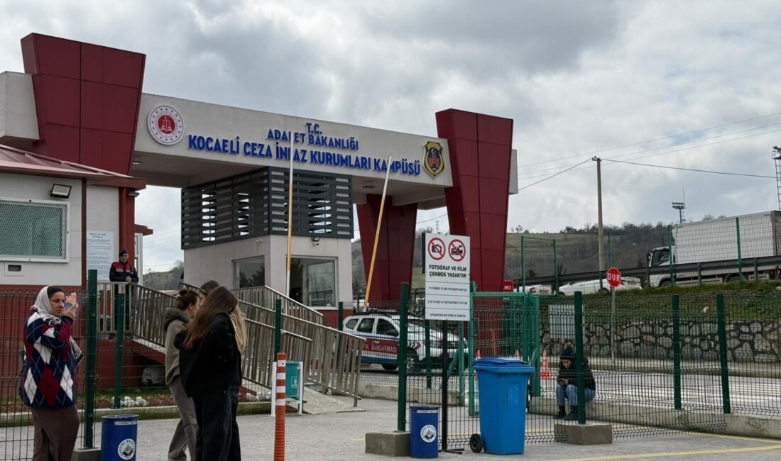 Nazım Özgün ERBULAN/KANDIRA (Kocaeli), (DHA)- KOCAELİ'nin Dilovası ilçesinde 7 işçinin