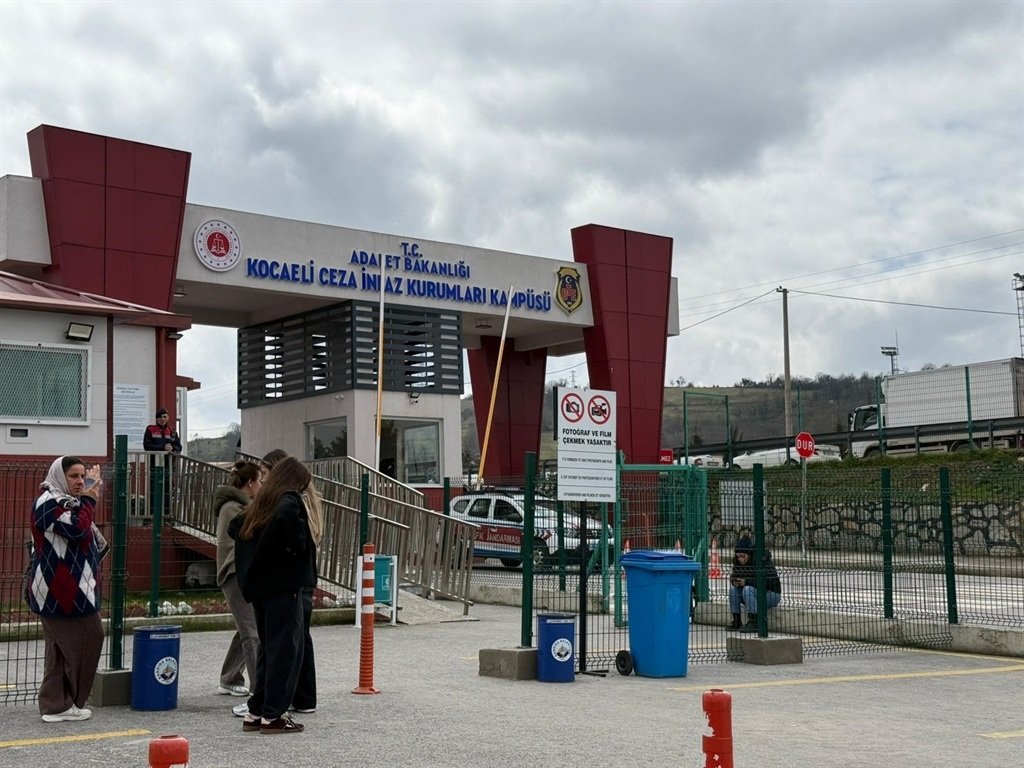 Ardacan UZUN-Nazım Özgün ERBULAN/İZMİT(Kocaeli),(DHA)- KOCAELİ’nin Dilovası ilçesindeki 7 işçinin yaşamını