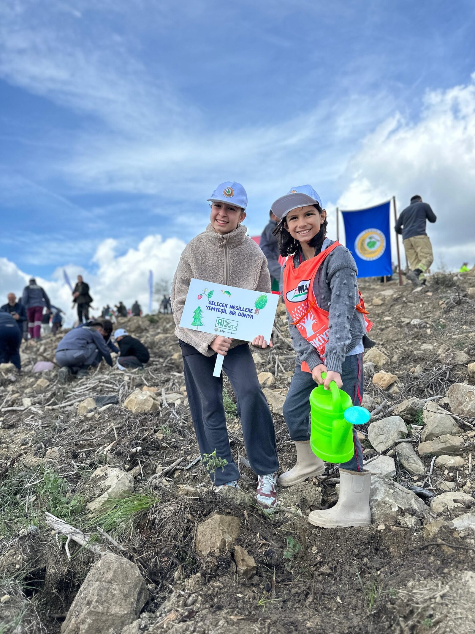 ANTALYA, (DHA)- TÜRKİYE İş Bankası, Orman Genel Müdürlüğü ve TEMA
