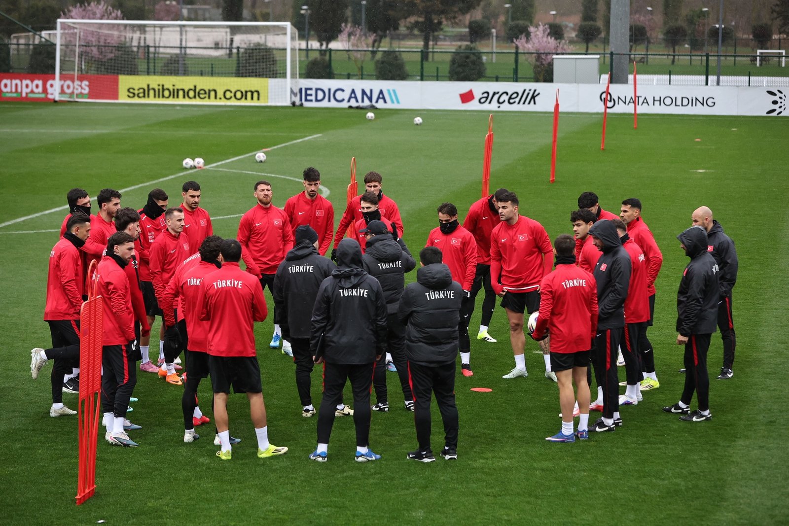 İSTANBUL, (DHA)- 2026 FIFA Dünya Kupası play-off turu final maçında