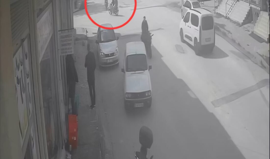 Uğur SELÇUK/ İMAMOĞLU(Adana), (DHA)- ADANA'nın İmamoğlu ilçesinde iki motosikletin çarpıştığı