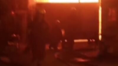 Yaşarcan SERİNTÜRK/ADANA, (DHA)- ADANA’da bir mobilya atölyesinde çıkan yangın, itfaiye