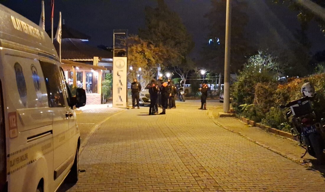Eser PAZARBAŞI/ADANA,(DHA)- ADANA’nın Seyhan ilçesinde restoranda çıkan silahlı kavgada 1