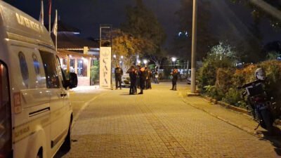 Eser PAZARBAŞI/ADANA,(DHA)- ADANA’nın Seyhan ilçesinde restoranda çıkan silahlı kavgada 1