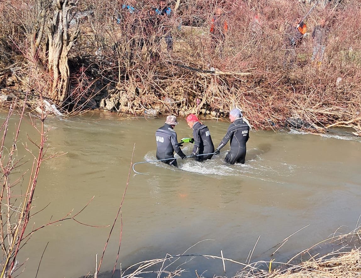 Mahir ALAN/ADIYAMAN, (DHA)-ADIYAMAN'ın Çelikhan ilçesinde kaybolan otizmli Fırat Can Temel'in