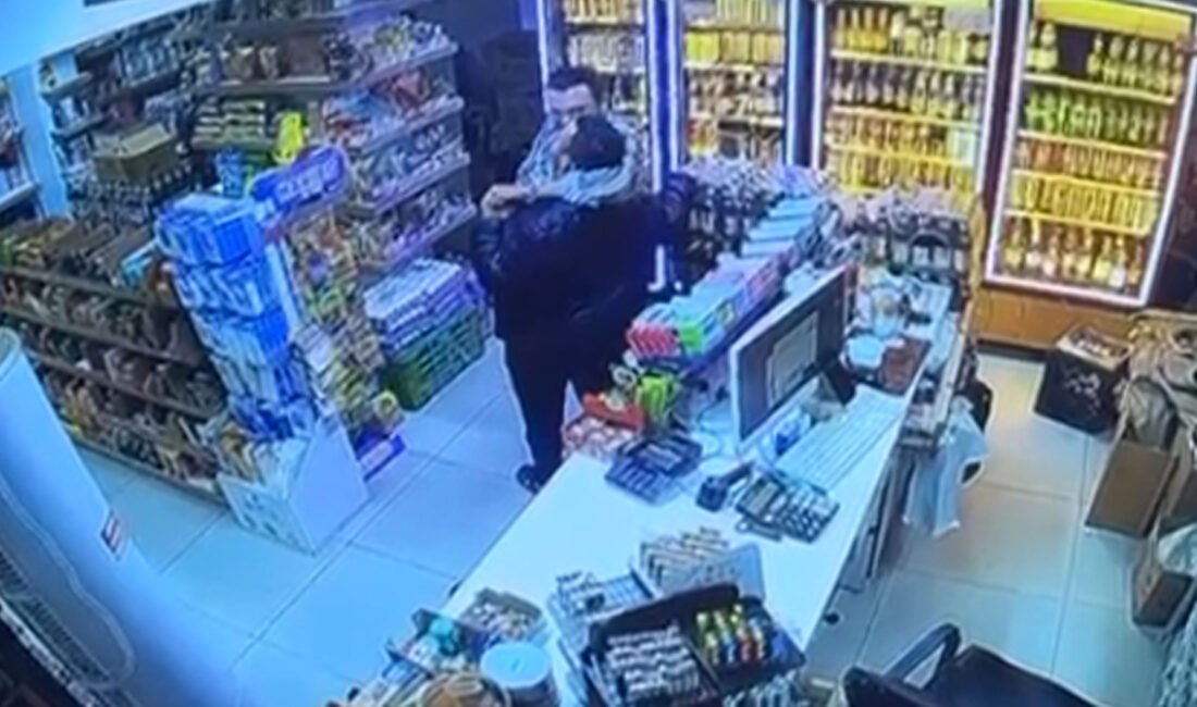 Mithat ABAKAN/MANAVGAT (Antalya), (DHA)- ANTALYA'nın Manavgat ilçesinde tartıştığı müşterisi Hasan