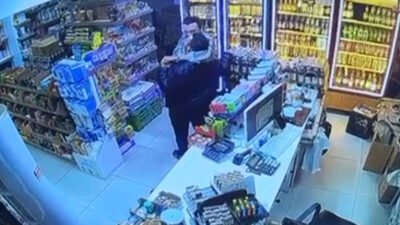 Mithat ABAKAN/MANAVGAT (Antalya), (DHA)- ANTALYA'nın Manavgat ilçesinde tartıştığı müşterisi Hasan