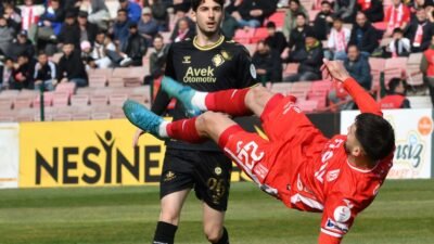 Mustafa KÖPRÜLÜ / İZMİR, (DHA)- 3'üncü Lig 4'üncü Grup'ta deplasmanda
