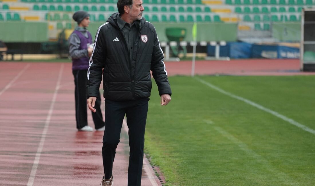 Mustafa KÖPRÜLÜ / İZMİR, (DHA)- 2'nci Lig Beyaz Grup'ta geçen