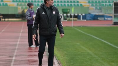 Mustafa KÖPRÜLÜ / İZMİR, (DHA)- 2'nci Lig Beyaz Grup'ta geçen