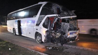 Şerife Serap KARA-Gökçen ÖZEN/MERZİFON (Amasya), (DHA)-AMASYA'nın Merzifon ilçesinde yolcu otobüsünün