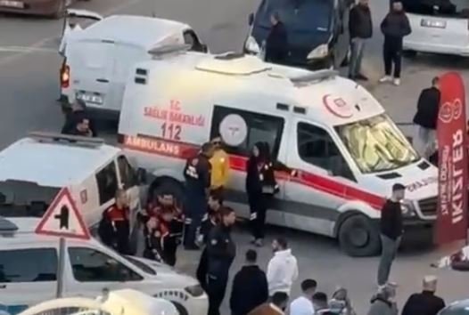 Ankara’da esnaf ortasında silahlı alacak arbedesi: 3 gözaltı Samet ÖKSÜZ- Mehmet Gökhan HAKBİLİR/ ANKARA, (DHA)- ANKARA’nın Keçiören ilçesinde