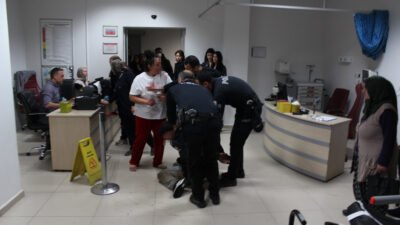 Erkan ALTUNTAŞ/AKSARAY, (DHA)- AKSARAY'da annesinin birlikte içki içtiği erkek arkadaşı