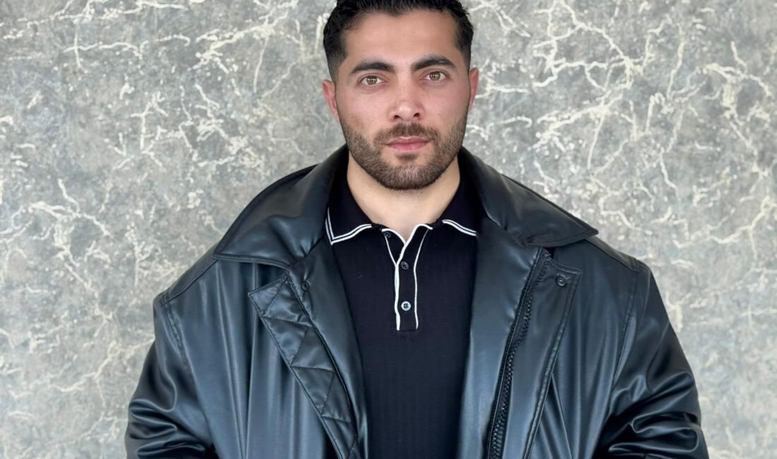 ‘APP’ plakasını değiştirmek için 150 TL ‘hizmet bedeli’ istendi; suç duyurusunda bulundu Salih BÜYÜKSAMANCI/KONYA, (DHA)- KONYA’da, kamuoyunda 'APP' olarak bilinen plakasını değiştirmek