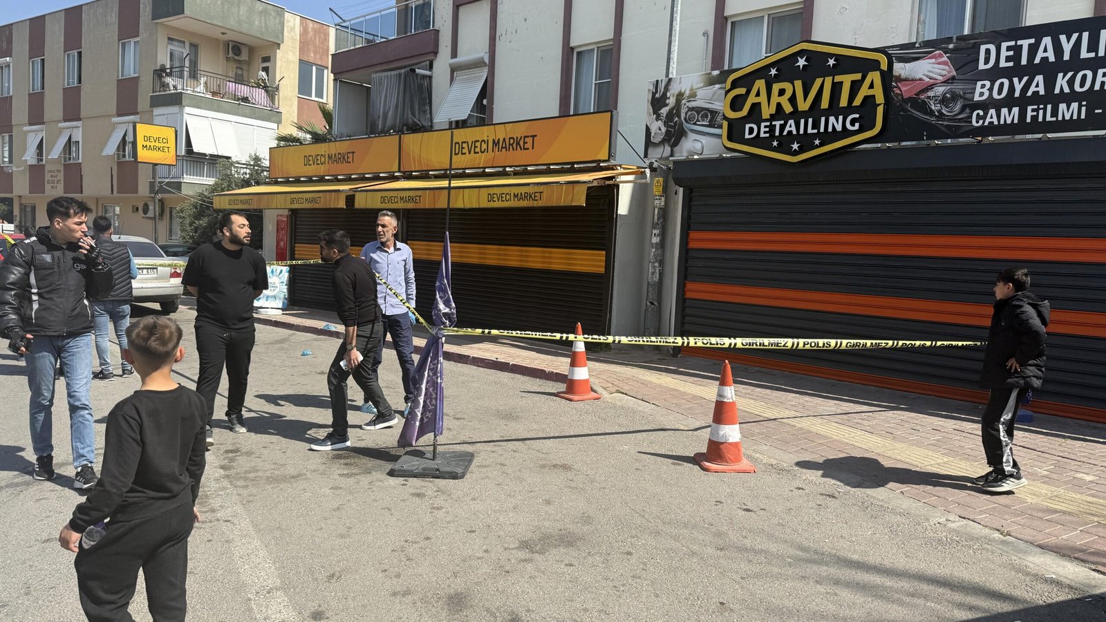 Adem AKALAN/ANTALYA, (DHA)- ANTALYA'da oto yıkama dükkanı işleten Mustafa O.