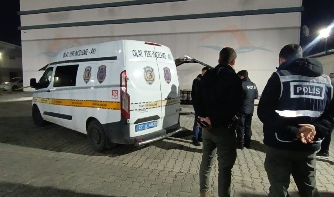 Arkadaşının kalbinden bıçakladığı Müslüm, öldü Ahmet ATMACA- Nuray UZATMAZ/ GAZİANTEP, (DHA)- GAZİANTEP'te tartıştığı arkadaşı M.G.