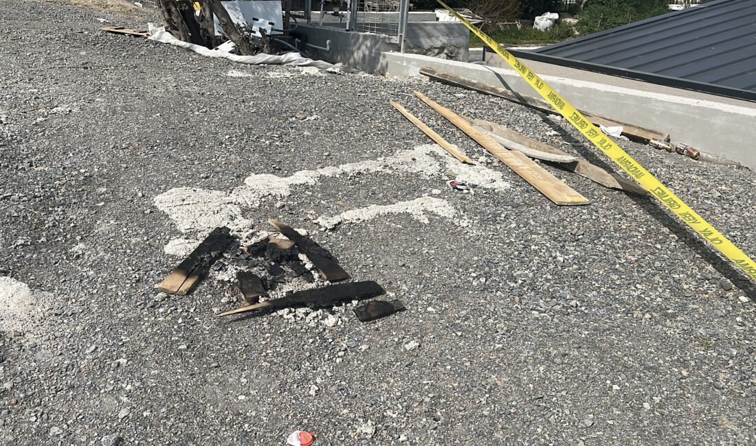 Erol POLAT/ GEBZE(Kocaeli),(DHA)- KOCAELİ’nin Gebze ilçesinde, ateş yakıp sohbet eden