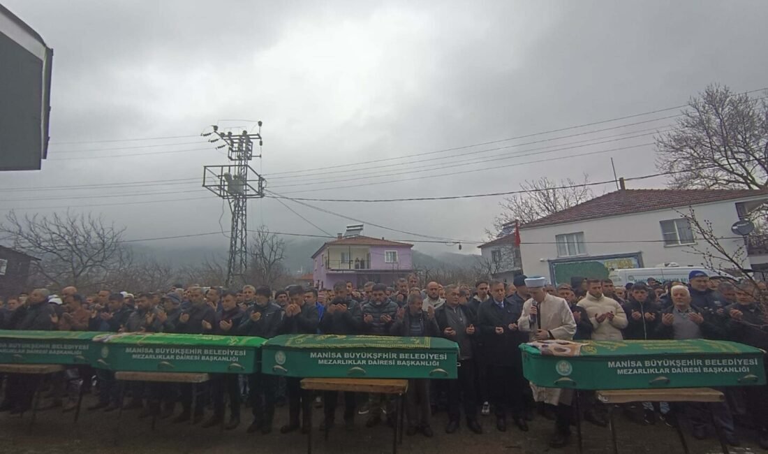 Av tüfeğiyle boşanma aşamasındaki eşi ile ailesinin yaşadığı evi bastı; 4 ölü (3) CENAZELER TOPRAĞA VERİLDİ Manisa'nın Turgutlu ilçesinde Ömer Coşkun (26) tarafından
