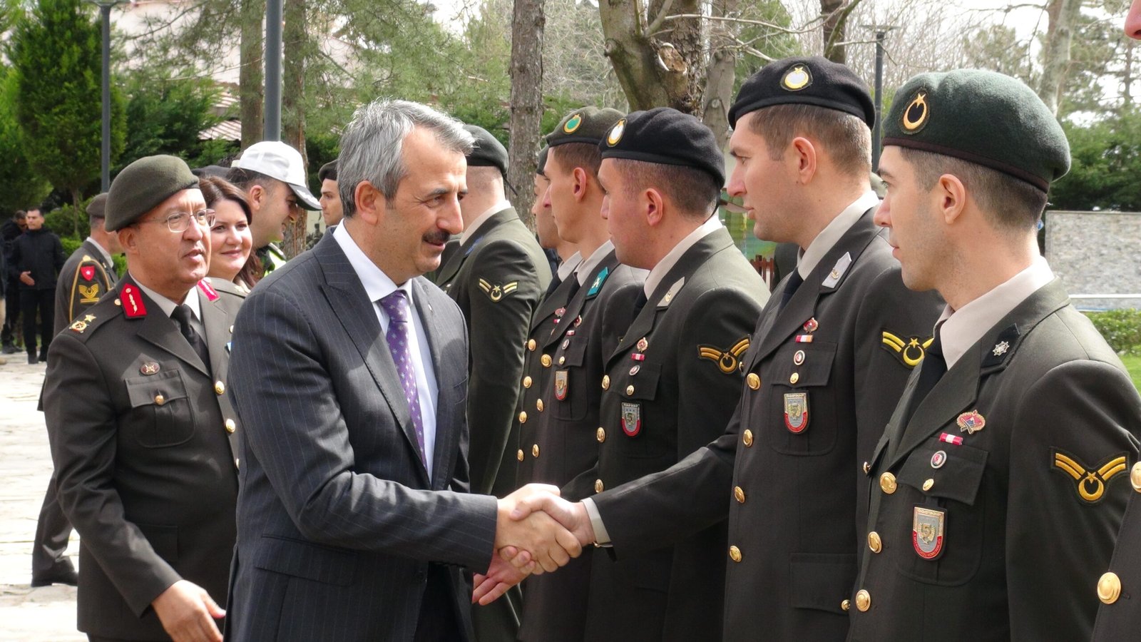 Umut IŞIK-Batuhan SEVER/EDİRNE, (DHA)-EDİRNE Valisi Yunus Sezer, Ramazan Bayramı tatili