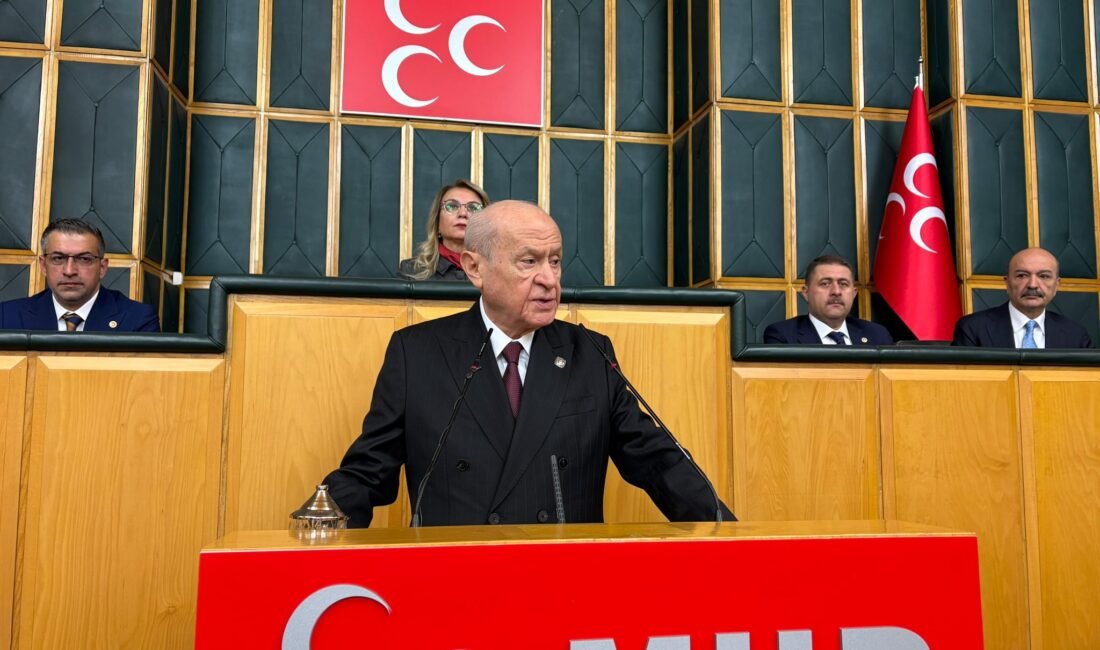 Bahçeli: Gerekirse 7 düveli yine denize dökeriz, dize getiririz ANKARA, (DHA)- MHP Genel Başkanı Devlet Bahçeli, "Hasımlığıyla, hedefinde Türkiye