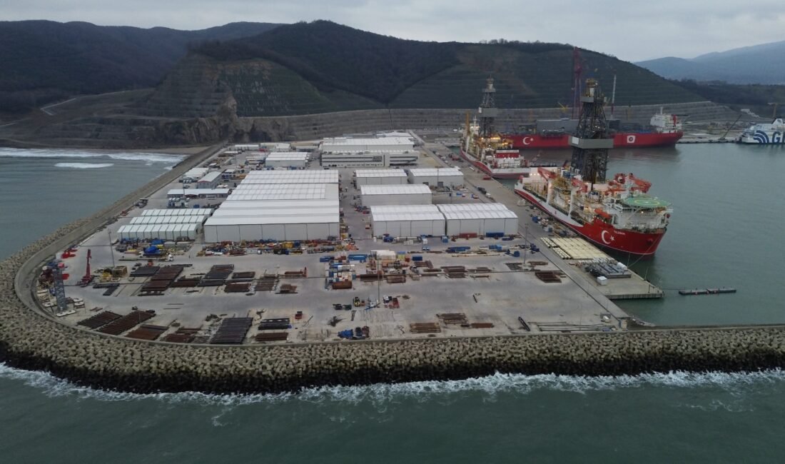 Nisa MİĞAL/ANKARA, (DHA)- ENERJİ ve Tabii Kaynaklar Bakanı Alparslan Bayraktar,