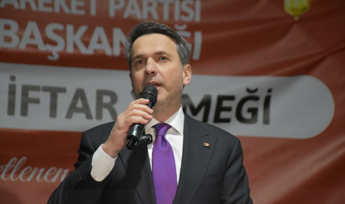 İFTAR PROGRAMINA KATILDI Enerji ve Tabii Kaynaklar Bakanı Alparslan Bayraktar,