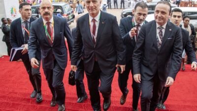 İSTANBUL, (DHA) - TİCARET Bakanı Ömer Bolat, Kamerun’un başkenti Yaounde’de