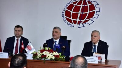 Adnan ÇELEBİ-Ali KADI/NİĞDE, (DHA)- TİCARET Bakanı Ömer Bolat, "İhracatımız geçen