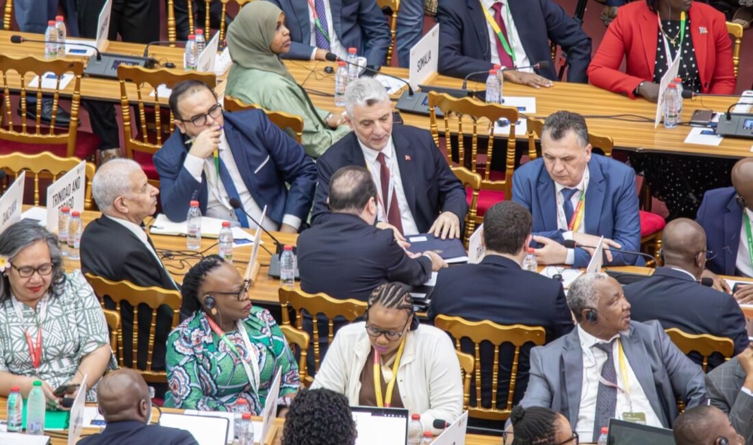 İSTANBUL, (DHA) - TİCARET Bakanı Ömer Bolat, Kamerun’un başkenti Yaounde’de