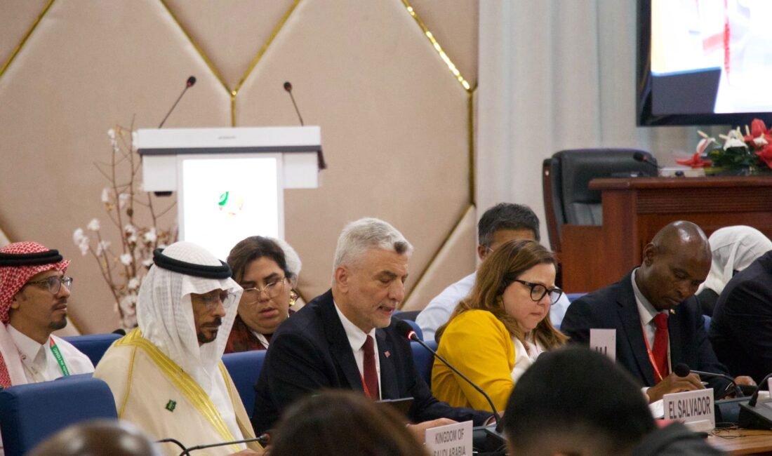 Bakan Bolat’tan DTÖ 14’üncü Bakanlar Konferansı değerlendirmesi İSTANBUL, (DHA) - TİCARET Bakanı Ömer Bolat, Kamerun’un başkenti Yaounde’de