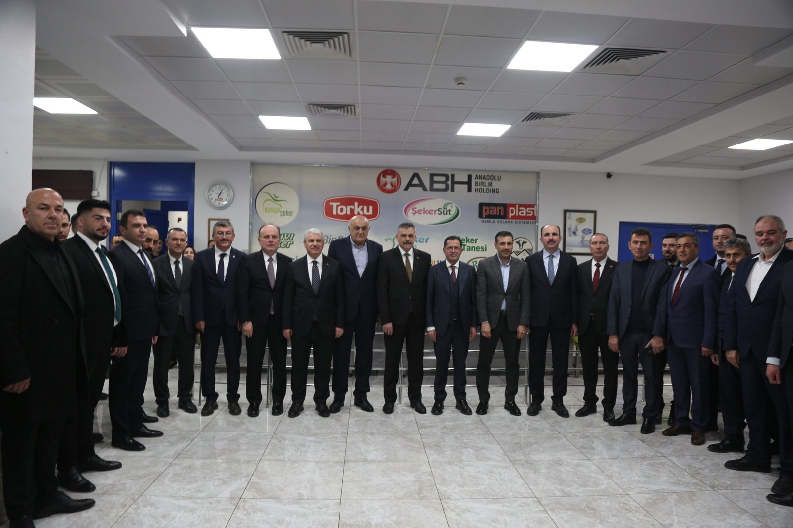 KONYA, (DHA)- İÇİŞLERİ Bakanı Mustafa Çiftçi, Çumra Şeker Fabrikası’nda PANKOBİRLİK