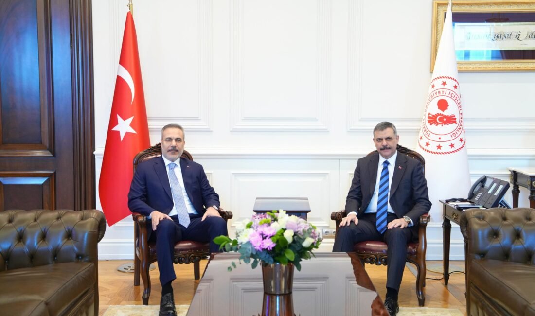 ANKARA, (DHA)- DIŞİŞLERİ Bakanı Hakan Fidan, İçişleri Bakanı Mustafa Çiftçi'yi