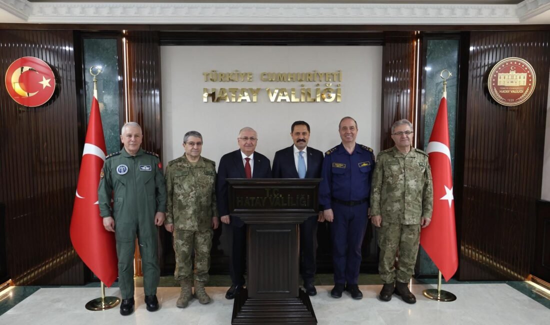 Alican GÜMÜŞ/HATAY, (DHA)- MİLLİ Savunma Bakanı Yaşar Güler, Ramazan Bayramı