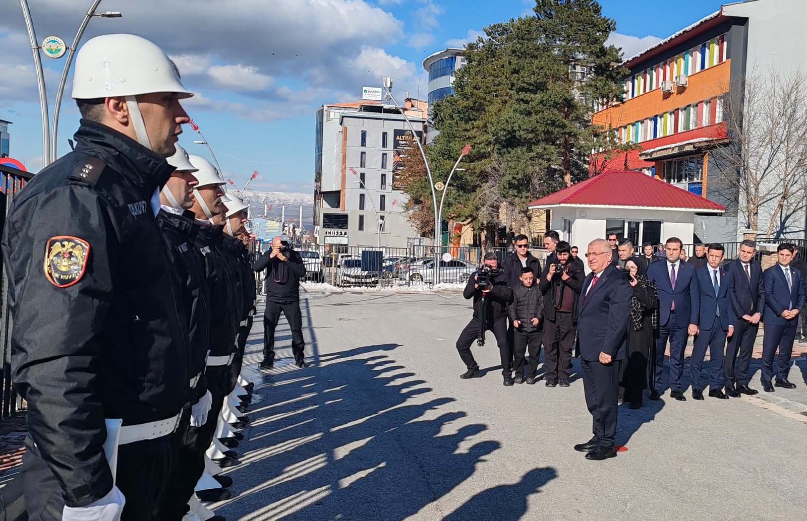 Muhammed Sami MARAL/MUŞ, (DHA)- MİLLİ Savunma Bakanı Yaşar Güler, İran