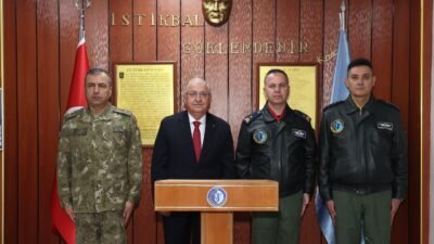 ANKARA, (DHA)- MİLLİ Savunma Bakanı Yaşar Güler, Muş Hava Meydan