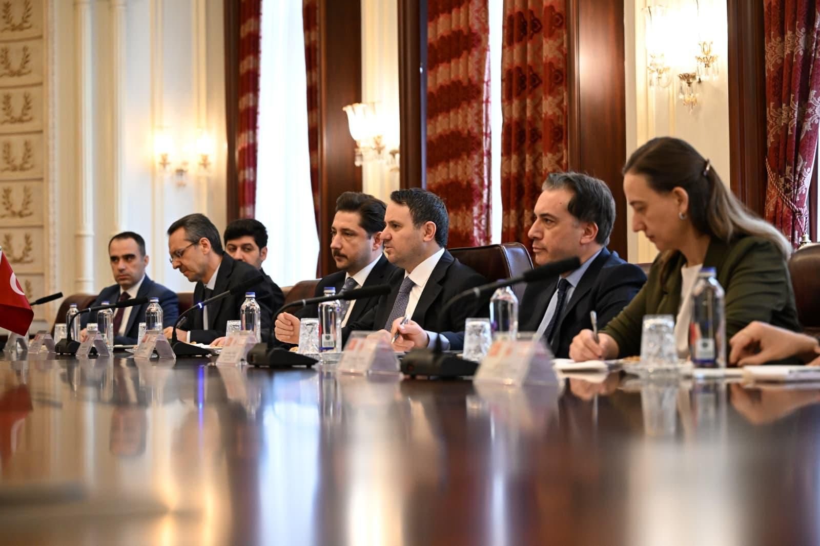 ANKARA, (DHA)- ADALET Bakanı Akın Gürlek, Türkiye Barolar Birliği Başkanı