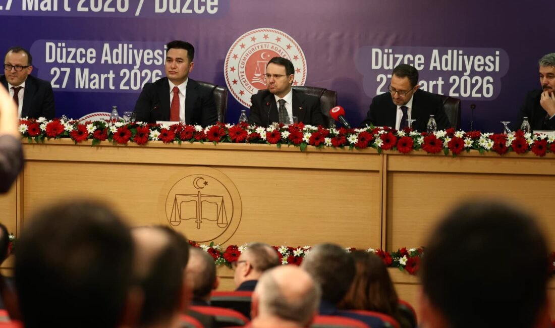 'ADLİYE ZİYARETLERİNİ DE ÖNEMSİYORUM' Düzce Adalet Sarayı'nı ziyaret eden Adalet