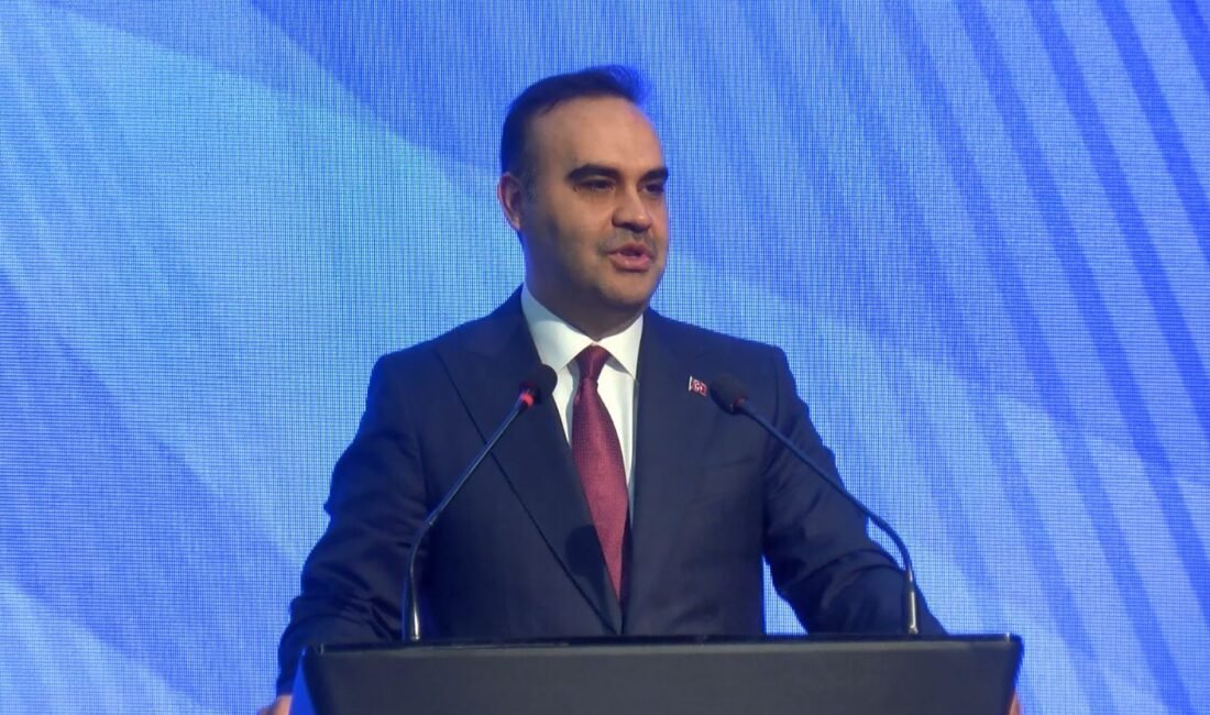 Bakan Kacır: Sanayi ve teknoloji kolejleri kuracağız Nisa MİĞAL-Ali Oğulcan ARSLAN/ANKARA, (DHA)- SANAYİ ve Teknoloji Bakanı Mehmet