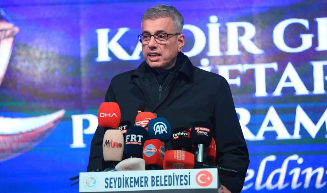 Bakan Kemal Memişoğlu: Sağlıklı yaşam turizmi de yapmamız lazım (2) İFTARA KATILDI Sağlık Bakanı Kemal Memişoğlu, Muğla’nın Seydikemer İlçe Belediye