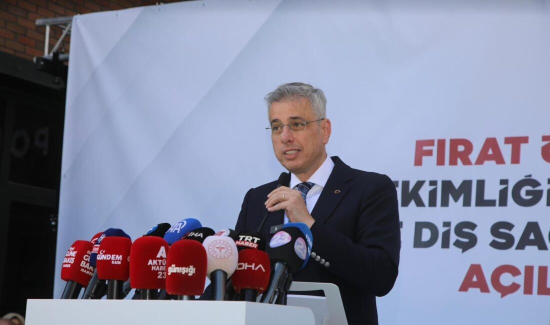 Tekin YALÇINKAYA/ELAZIĞ, (DHA)- SAĞLIK Bakanı Kemal Memişoğlu, “Sayın Cumhurbaşkanımızın liderliğinde