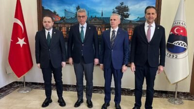 Deniz BAŞLI/ARDAHAN, (DHA)-SAĞLIK Bakanı Kemal Memişoğlu, "Türkiye'de 'ideal kilonu öğren