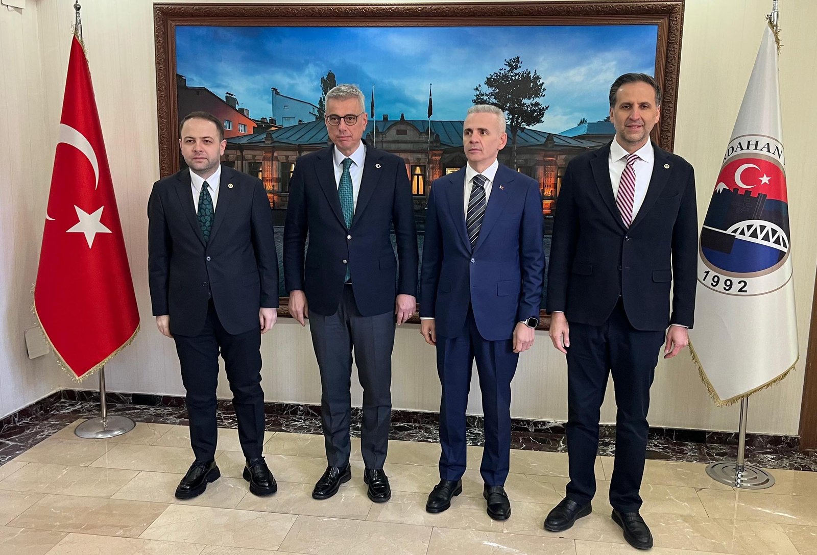 Deniz BAŞLI/ARDAHAN, (DHA)-SAĞLIK Bakanı Kemal Memişoğlu, "Türkiye'de 'ideal kilonu öğren