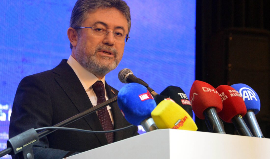 Bakan Yumaklı: Biz, başkalarının kayıplarının üzerinden kazanç arayan bir ülke değiliz Ömer KOÇ/KAHRAMANMARAŞ, (DHA)- TARIM Vve Orman Bakanı İbrahim Yumaklı, Ortadoğu’da