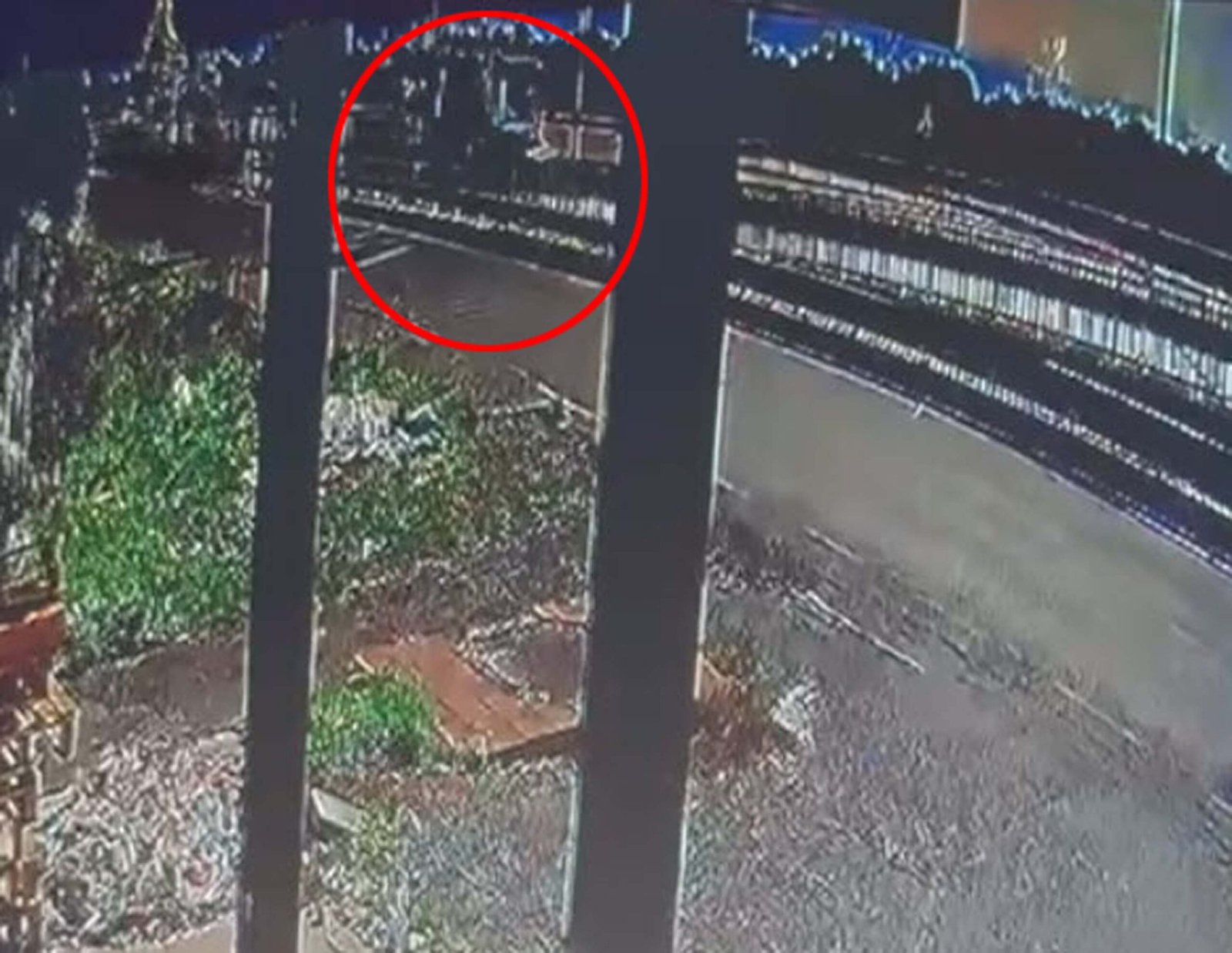 Tolga TAHÇI/İZMİR, (DHA)-BALIKESİR’in Havran ilçesinde 20 Ocak'ta çöp kamyonunun otomobile